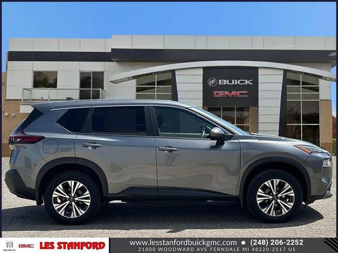 Used 2023 Nissan Rogue SV AWD/4WD image 7