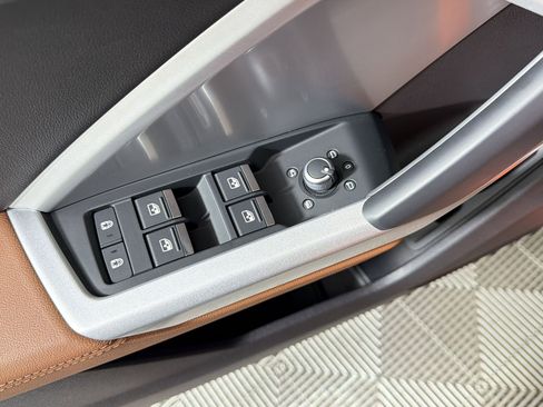 Used 2022 Audi Q3 2.0T Premium Plus w/ Premium Plus Package image 21