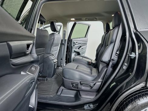 Used 2024 Subaru Ascent Limited image 30