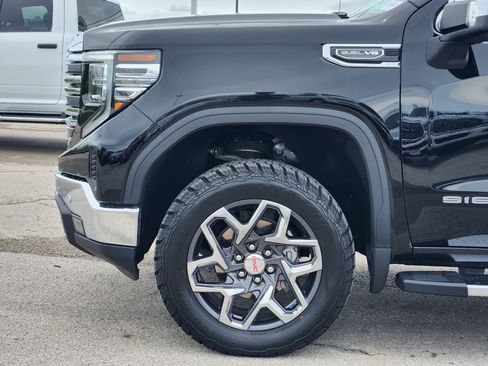 Used 2025 GMC Sierra 1500 SLT w/ SLT Premium Plus Package AWD/4WD image 9