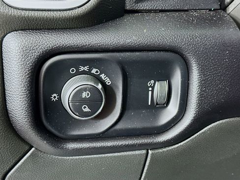 Used 2024 RAM 3500 Big Horn AWD/4WD image 11