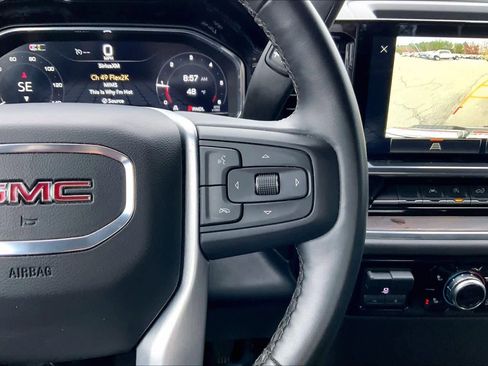 Used 2025 GMC Sierra 1500 SLT image 23