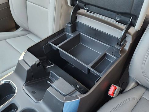 New 2026 GMC Sierra 1500 SLT w/ SLT Premium Plus Package image 33