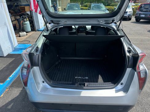 Used 2018 Toyota Prius One FWD image 16