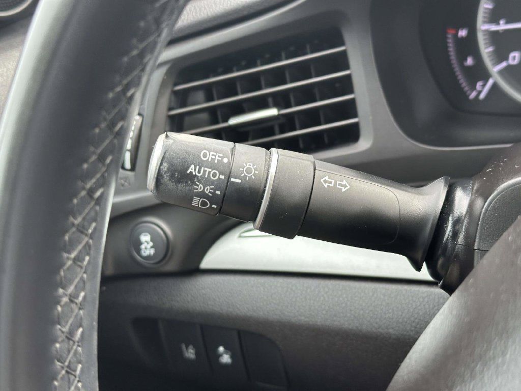 Used 2019 Acura ILX FWD image 22