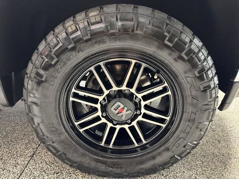 Used 2021 Chevrolet Silverado 2500 LTZ w/ LTZ Premium Package AWD/4WD image 31
