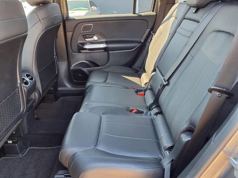 Used 2021 Mercedes-Benz GLB 250 GLB 250 image 9