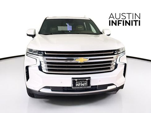 Used 2024 Chevrolet Tahoe High Country RWD image 2