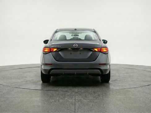 Used 2025 Nissan Sentra SV image 7