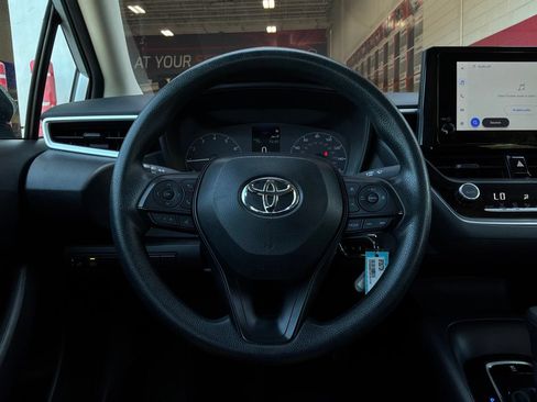 Used 2025 Toyota Corolla LE FWD image 32