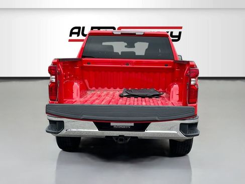 Used 2023 Chevrolet Silverado 1500 LT AWD/4WD image 26