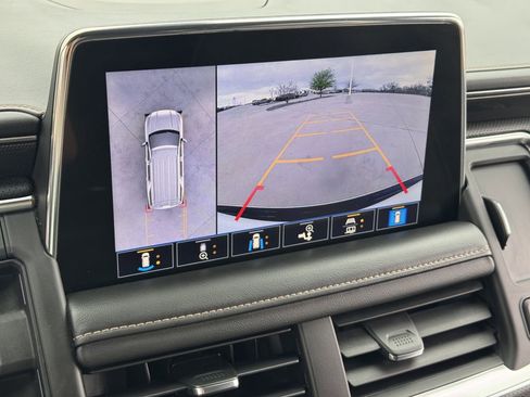 Used 2021 GMC Yukon AT4 w/ AT4 Premium Plus Package image 19