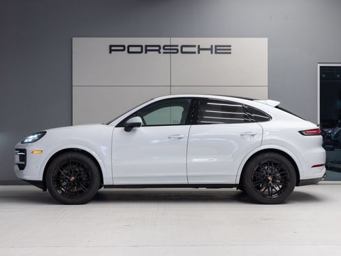 Certified 2026 Porsche Cayenne Coupe AWD/4WD image 2