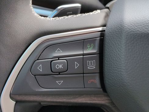 New 2026 Jeep Grand Cherokee Altitude image 25