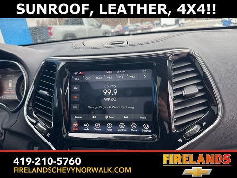 Used 2022 Jeep Cherokee Limited image 16