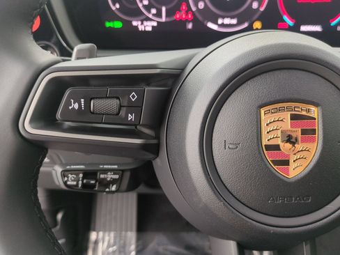 New 2026 Porsche Cayenne Coupe AWD/4WD image 20