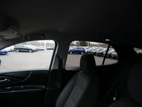 Used 2020 Chevrolet Equinox LT image 11