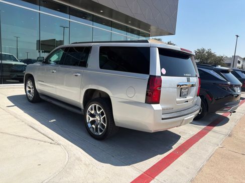 Used 2015 Chevrolet Suburban LT w/ Luxury Package AWD/4WD image 6