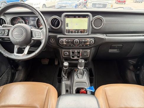 Used 2020 Jeep Gladiator Overland AWD/4WD image 9