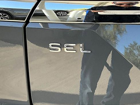 New 2025 Volkswagen Atlas SEL image 7