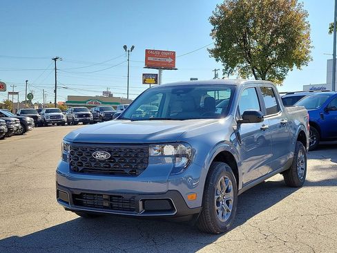 New 2025 Ford Maverick XLT w/ XLT Luxury Package FWD image 2