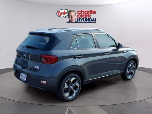 New 2026 Hyundai Venue SEL FWD image 5