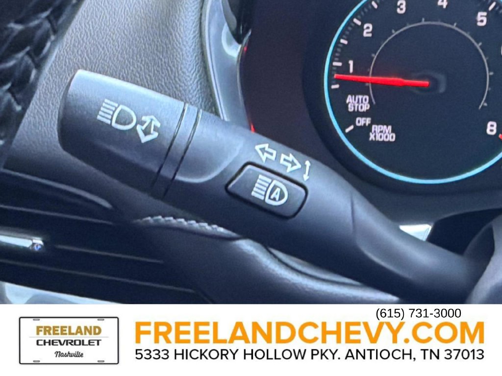 Used 2022 Chevrolet Traverse LT FWD image 43