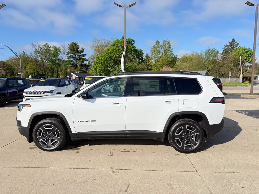 New 2026 Jeep Cherokee Laredo AWD/4WD image 4