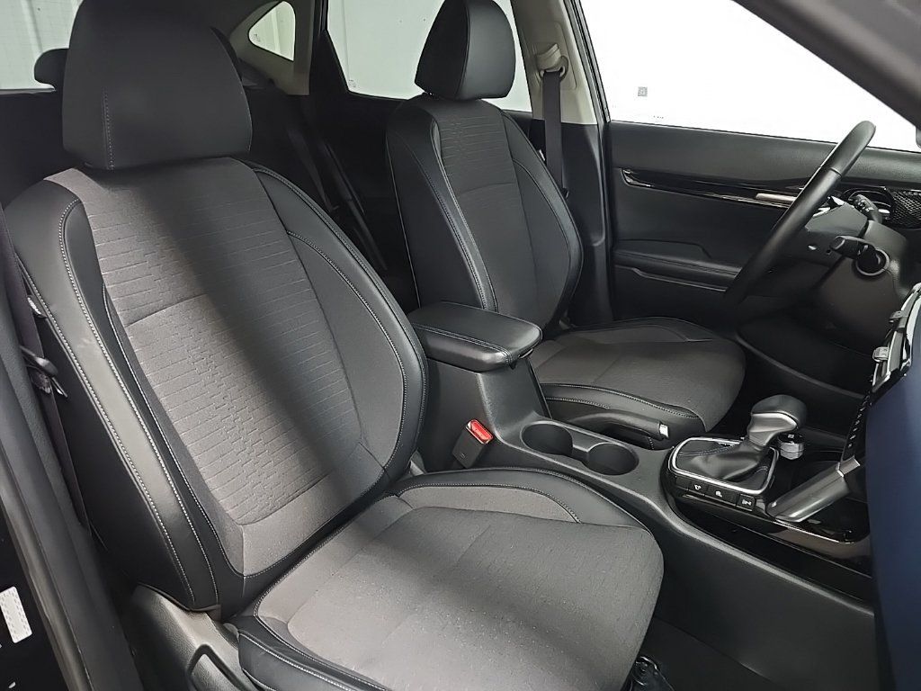 Used 2023 Kia Seltos S w/ Navigation Package AWD/4WD image 15