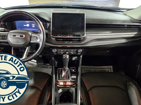 Used 2022 Jeep Compass Trailhawk w/ Trailhawk Elite Group image 27