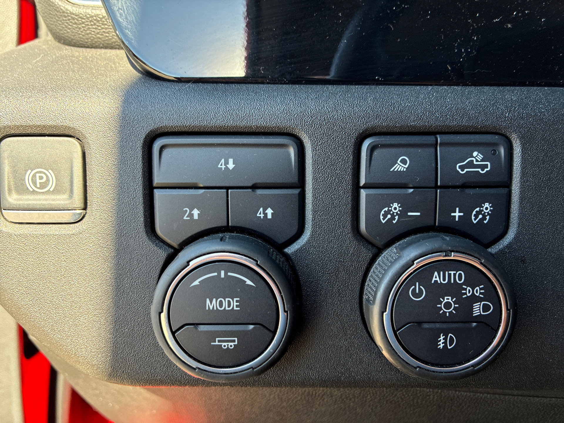 Used 2025 Chevrolet Silverado 3500 LT w/ Trail Boss Package AWD/4WD image 21