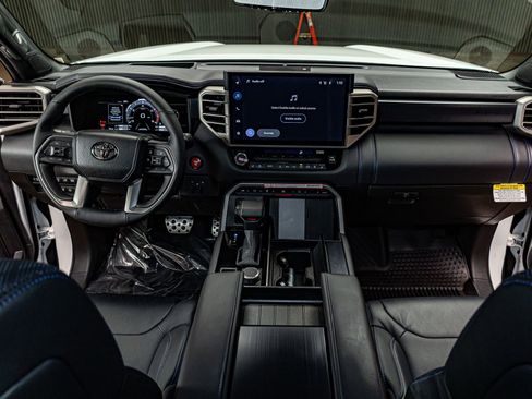 Used 2026 Toyota Tundra Limited image 19