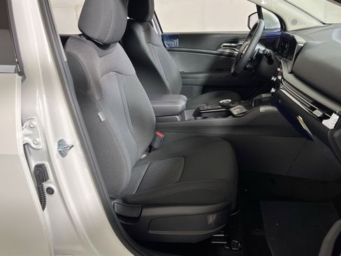 New 2026 Kia Sportage S image 25