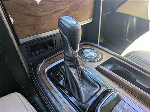 Used 2021 Nissan Armada SL image 15