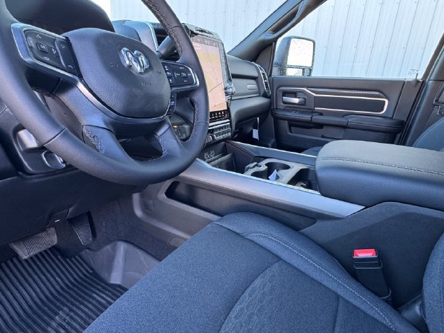 New 2027 RAM 3500 Big Horn AWD/4WD image 30