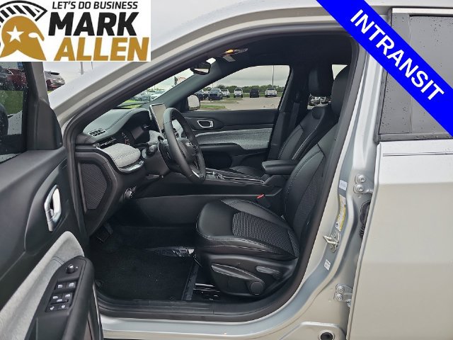 Used 2024 Jeep Compass Latitude AWD/4WD image 18