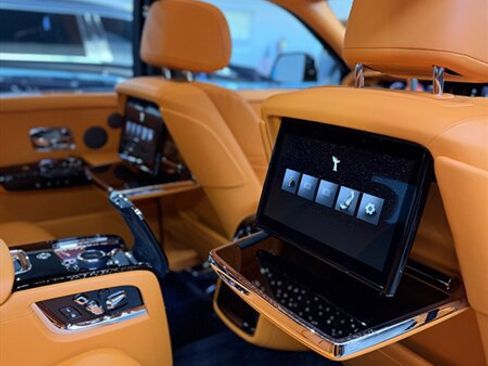 Used 2026 Rolls-Royce Phantom Sedan image 17