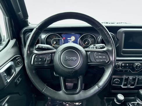 Used 2022 Jeep Wrangler Unlimited Sport AWD/4WD image 12