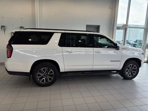 Certified 2024 Chevrolet Suburban Z71 w/ Luxury Package AWD/4WD image 42