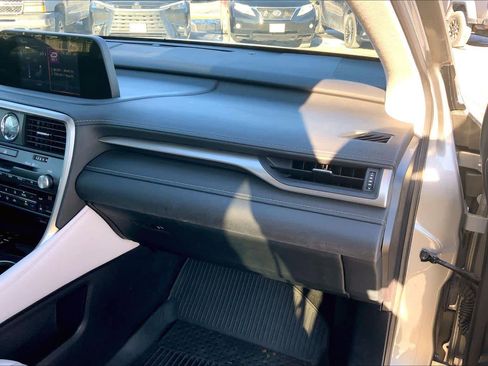 Used 2020 Lexus RX 450h AWD w/ Premium Package image 18