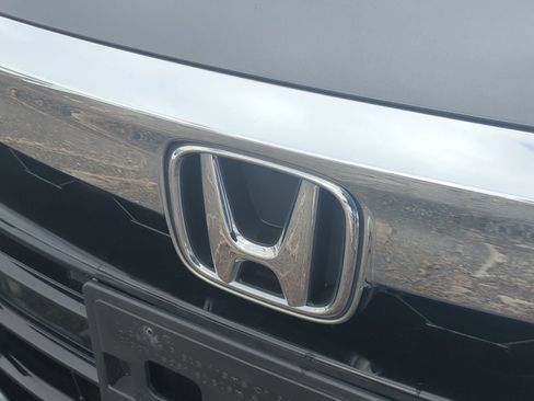 Used 2018 Honda Accord LX image 19