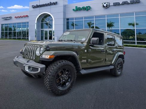 Used 2022 Jeep Wrangler Unlimited Sahara image 3