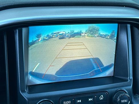 Used 2018 Chevrolet Colorado LT RWD image 18