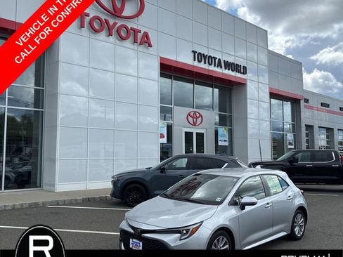 Used 2023 Toyota Corolla SE FWD image 1