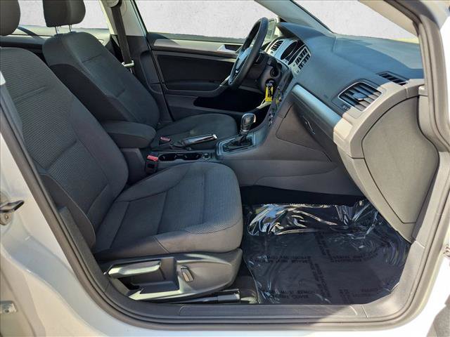 Used 2016 Volkswagen Golf S FWD image 20