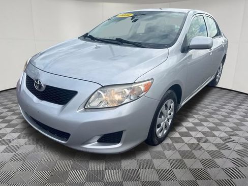 Used 2010 Toyota Corolla FWD image 32