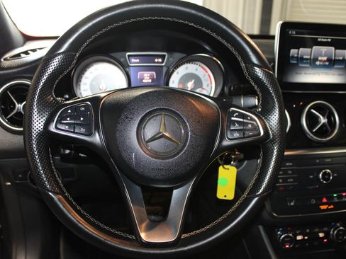 Used 2015 Mercedes-Benz CLA 250 4MATIC image 11