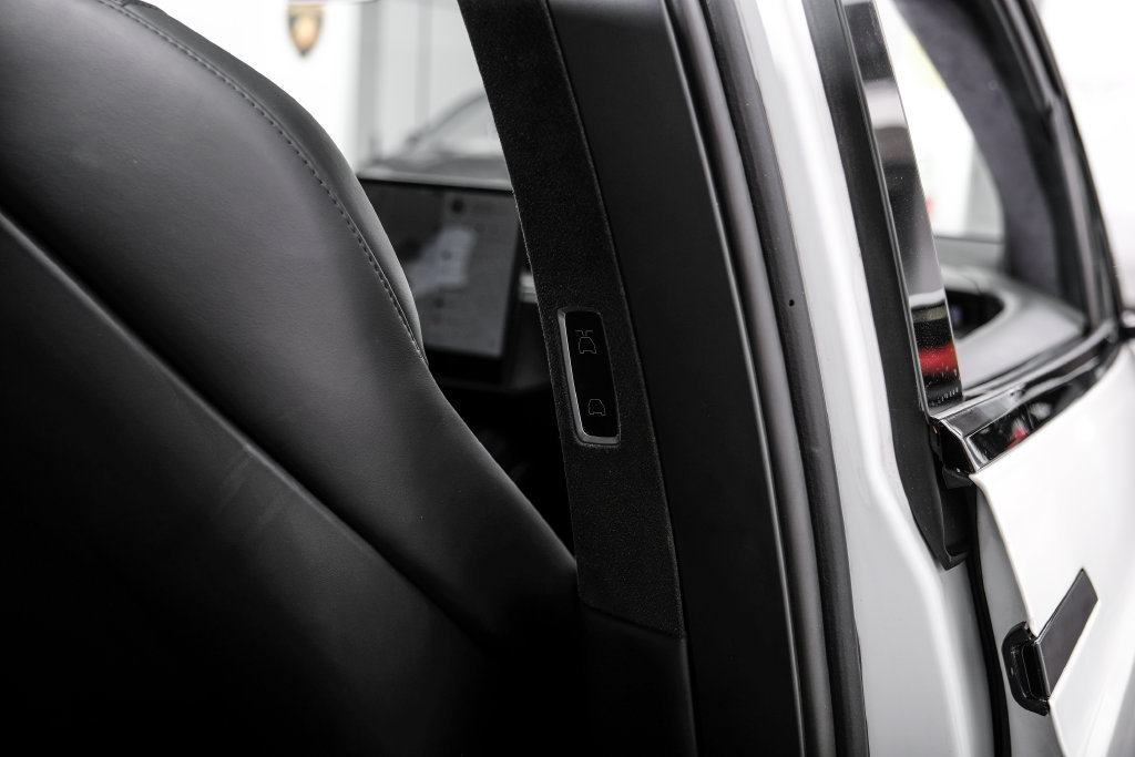 Used 2022 Tesla Model X Plaid AWD/4WD image 46