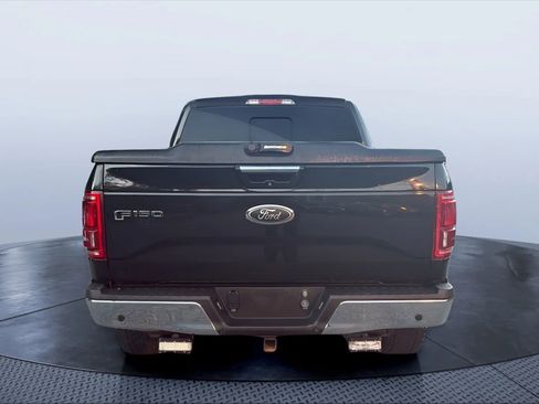 Used 2015 Ford F150 Lariat w/ Equipment Group 502A Luxury image 4