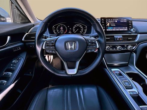 Used 2022 Honda Accord Touring image 11